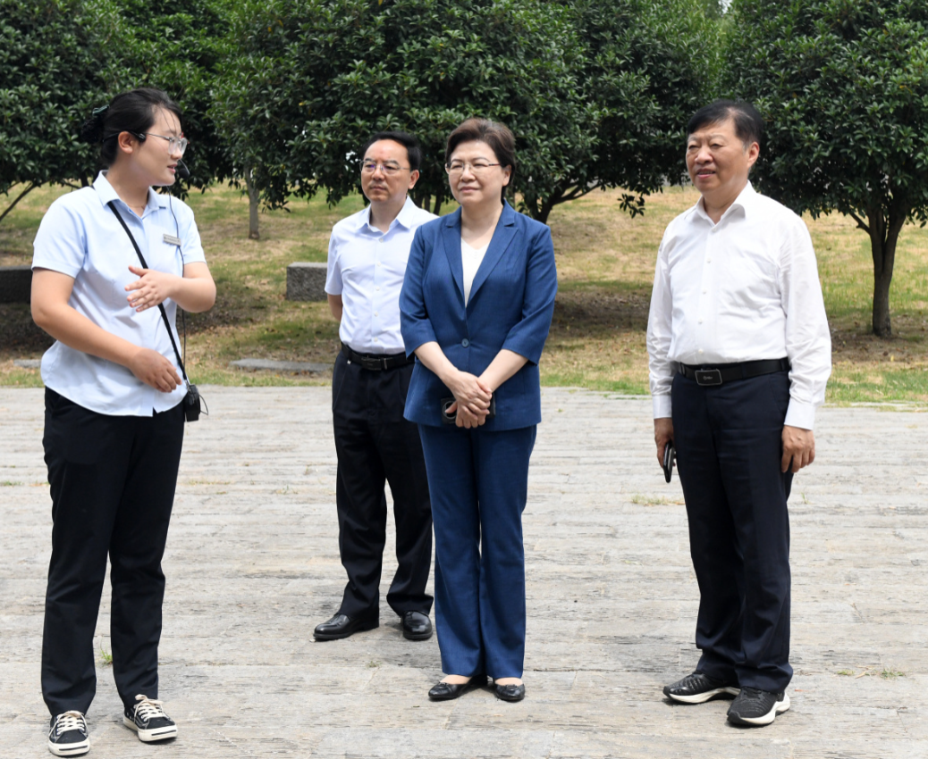 省政协副主席韩立明来淮督办调研提案