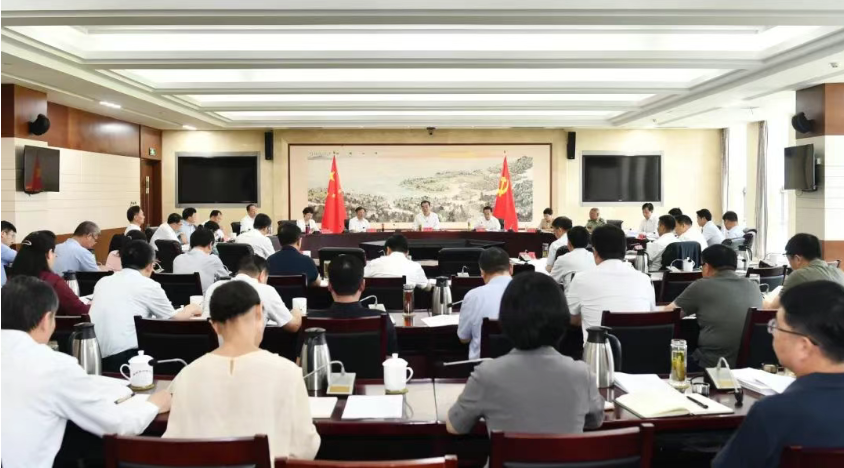 市委常委会召开会议